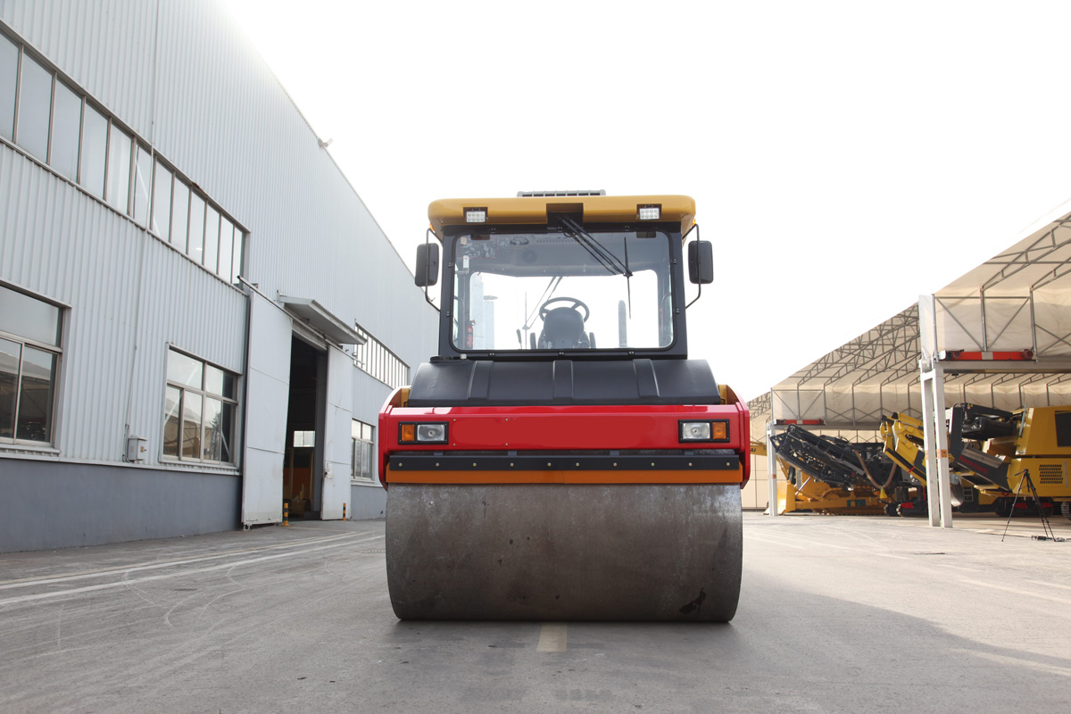 construction asphalt roller