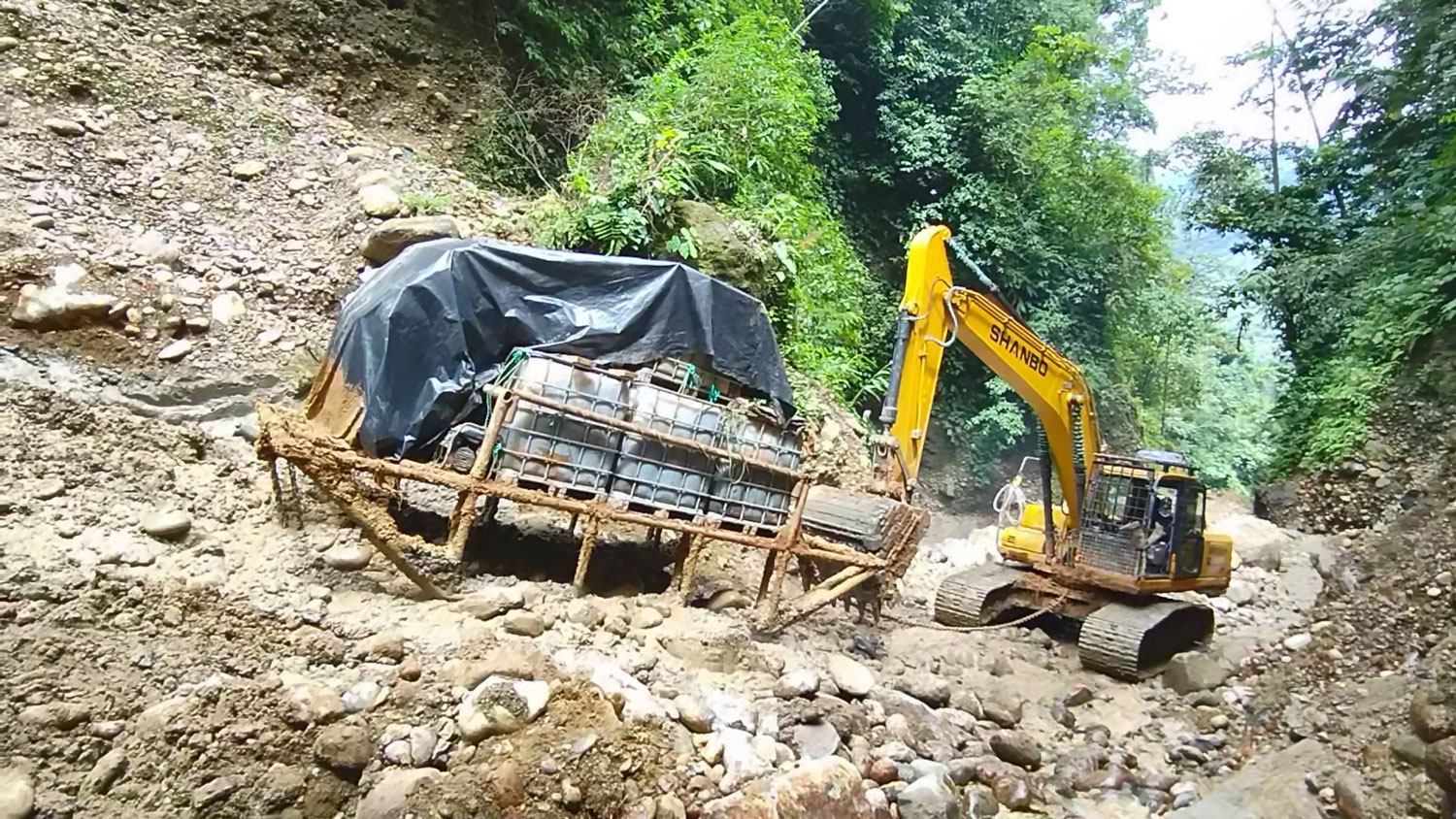24 Ton Excavator 