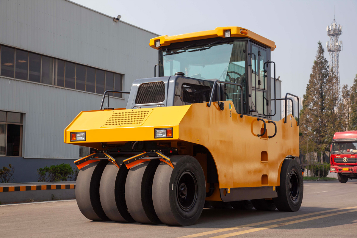 16 ton pneumatic road roller