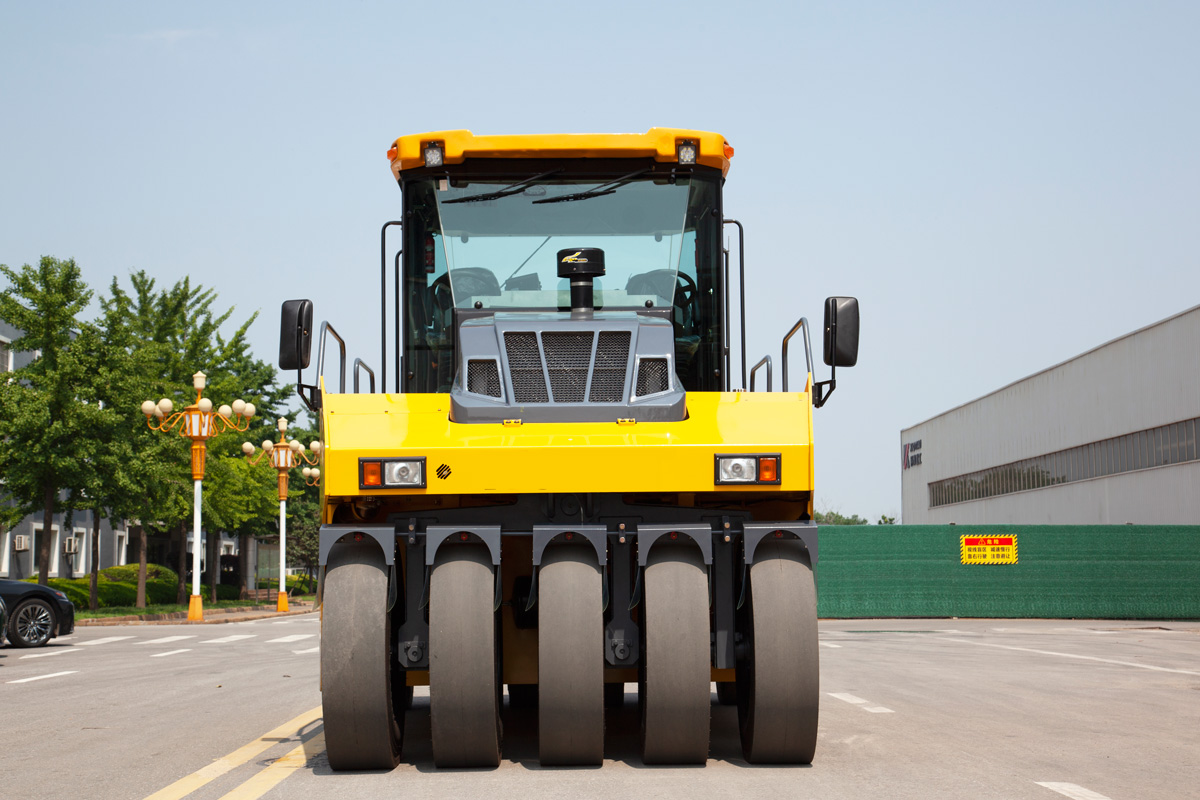 large infrastructure construction machinery