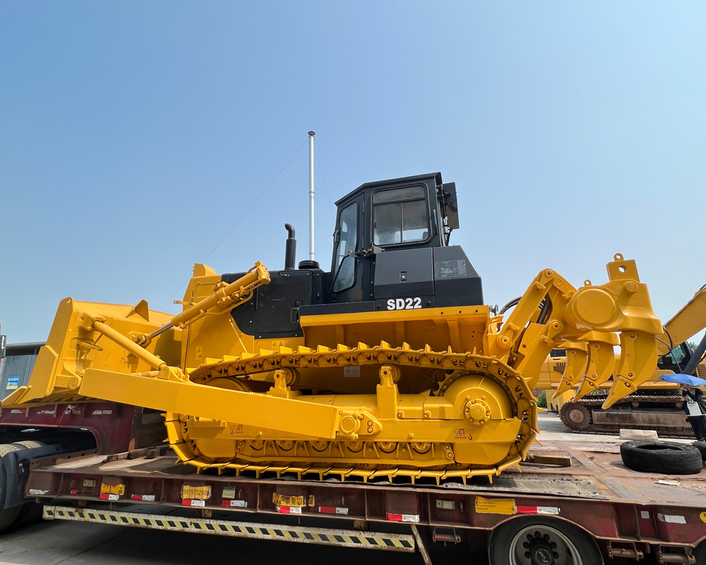 220HP bulldozer with ripper and ROPS
