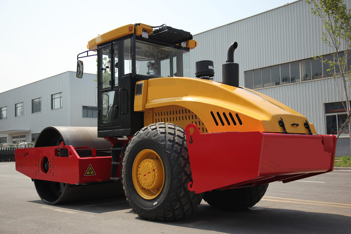 190HP Weichai roller